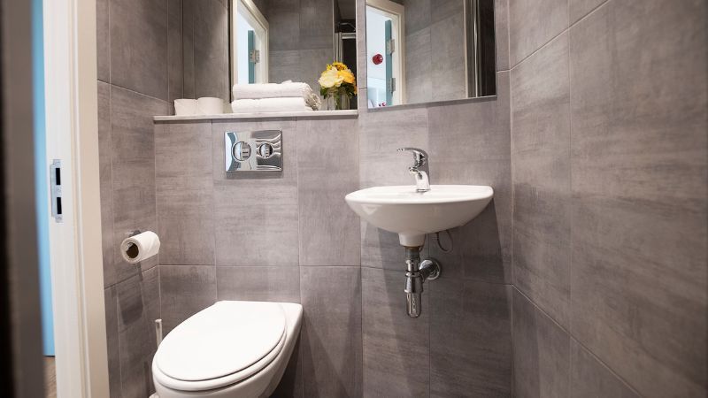 En Suite Bathroom